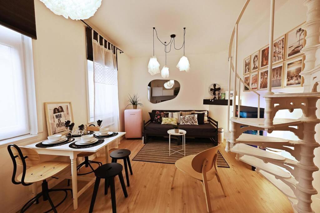 Apartamento Stylish Duplex In The Heart Of Brussels Centre Exterior foto